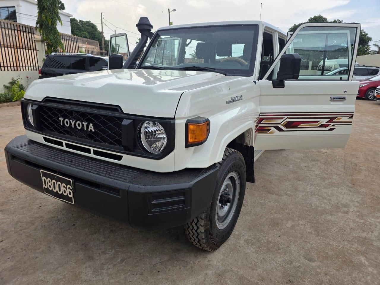 Pickup J75